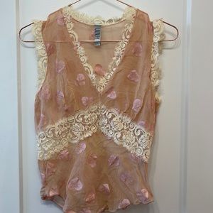 VALENTINES DAY HEARTS LAUNDRY BLOUSE size 6 fits like a size 4